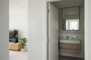 Perth city sanctuary 2BR with Pool, gym, sauna - 5