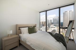 Perth city sanctuary 2BR with Pool, gym, sauna - 5