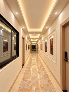 Shri Gopal Durga Dham Hotel And Restaurant - 4