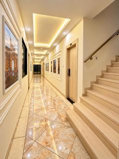 Shri Gopal Durga Dham Hotel And Restaurant - 2