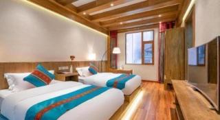 Floral Shangri-La Dukezong Ancient Town langkangda B & B - 5