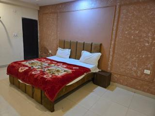 PLAY HOTEL SUNSHINE 18 couple friendly - 2