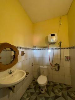 BIG K HOSTEL - 8