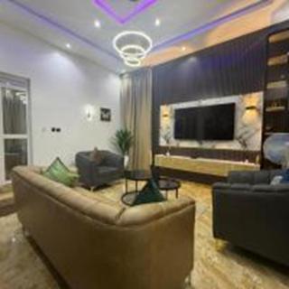 Max Ashford 3 Bedroom duplex GRA Quarters Sagamu - 9