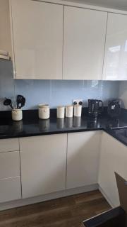 Luxury 4 Bed Hot Tub House - 2