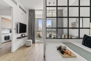 Frank Porter - DEC Tower 3 - 7