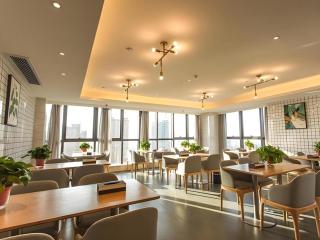 GreetTree Inn Jieshou Renmin Road Guozhen Plaza - 9