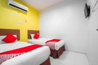 Hotel O Walk Inn - 2