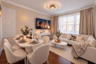 Arcade • Theater • Gym • Office • Sleeps 15 - 7