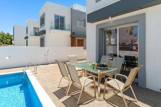 Villa Seabreeze Artemis by Ezoria Villas - 1