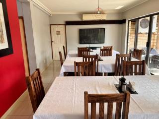 Oyengweni Guest House - 3