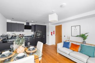 Anton House Contemporary Coastal - 6