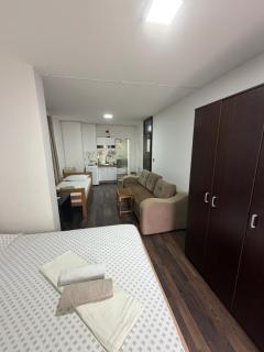 Ajro Rooms - 1