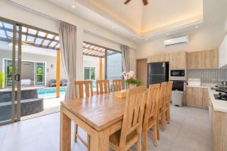 Kaizer Pool Villa Resort Phuket - 8