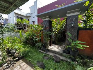 Villa Kecombrang - 9