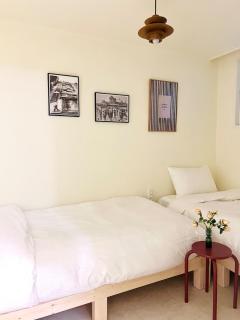 NEW - Private Suite - Best location in Apgujeong, Sinsa, Artistic Premium Accommodation - 4 beds - 2
