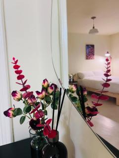 NEW - Private Suite - Best location in Apgujeong, Sinsa, Artistic Premium Accommodation - 4 beds - 8