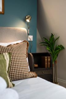 NEW-Stunning 4Bed 3Bath Flat-Harbourside Views-By FabAccommodation - Bristol - 4