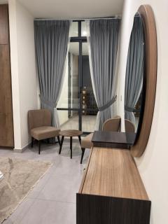 Luxury 2BR Apartment with Stunning Views & Balcon - 2