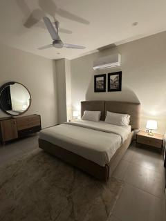 Luxury 2BR Apartment with Stunning Views & Balcon - 1
