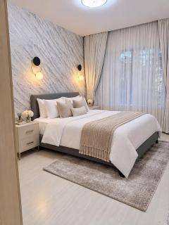 Royal Oaks Residency By KimB - 4
