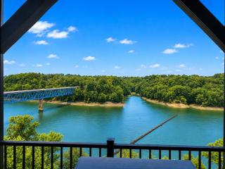 Lake Cumberland Views Five Bedrooms Three Decks near Lees Ford Marina - 5