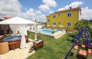 Haustierfreundliches Haus In Pula Mit Sauna - Pula - 9