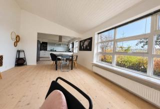 Charming Villa in Peaceful Hoyvik - 9