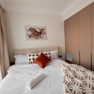 Executive 2BR Apartment 17th floor with Views, Pool, Gym & Restaurant in Westlands - 2