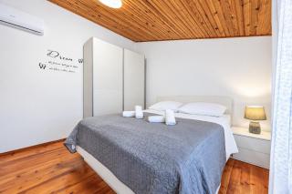 Villa Eufemia near Poreč with large garden and outdoor playground for kids - Poreč - 3