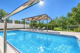 Villa Eufemia near Poreč with large garden and outdoor playground for kids - Poreč - 1
