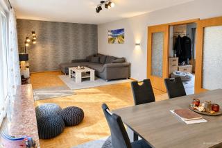 Ferienhaus ELBNEST direkt am Elbstrand by FeWo-Plan KOLL100, ideale Nähe zur Weltstadt Hamburg - 2