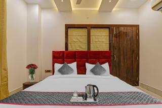 Townhouse Hotel Spotlight - 5