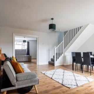 Central Sunderland - Sleeps 7 - House - Parking - 5