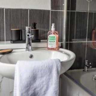 Central Sunderland - Sleeps 7 - House - Parking - 7