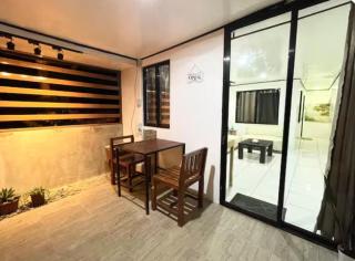 Central Hub Homestay Near Airport - 0