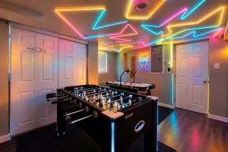 Arcade • Theater • Gym • Office • Sleeps 15 - 6