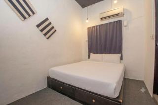 Hotel Six Seven Near Taming Sari Formerly Zzz Hotel - Malakka - 4