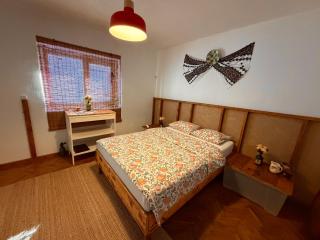 Traditional Romania Bedroom - Bucarest - 9