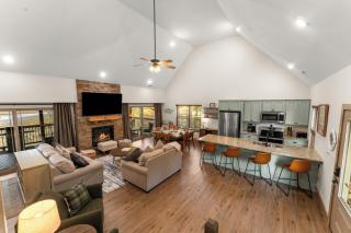 New Listing 3b3b Cabin in Tall Timers Camp, steps away from many amenities! - 5