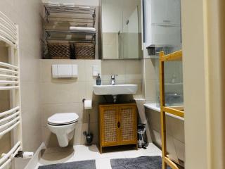 Stylish old apartment in Friedrichshain - 2