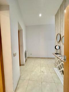 Apartamento céntrico con 3 habitaciones y 2 baños - 9