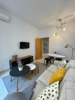 Apartamento céntrico con 3 habitaciones y 2 baños - 4
