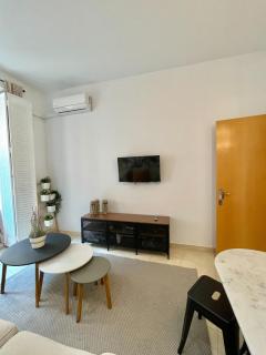 Apartamento céntrico con 3 habitaciones y 2 baños - 2