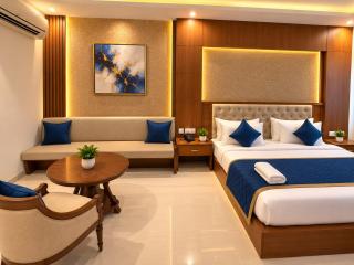 Jetway Grand Near Yashobhoomi and Delhi International Airport With- Free Airport Pickup - 3
