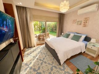 Top-rated 1BR with Private Garden in Compound - only families & single travelers - 0