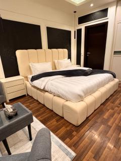 The Innovators 2BR Premium Stay in Elysium Tower - 4