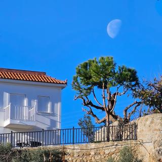 Peloponnese Hideout - White House with Sea View - 0