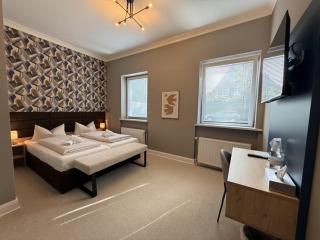 Hotel Royal - 3