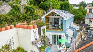 The Boathouse - Panoramic Sea View Retreat, near Town, Marina & Beach, with Parking - 0